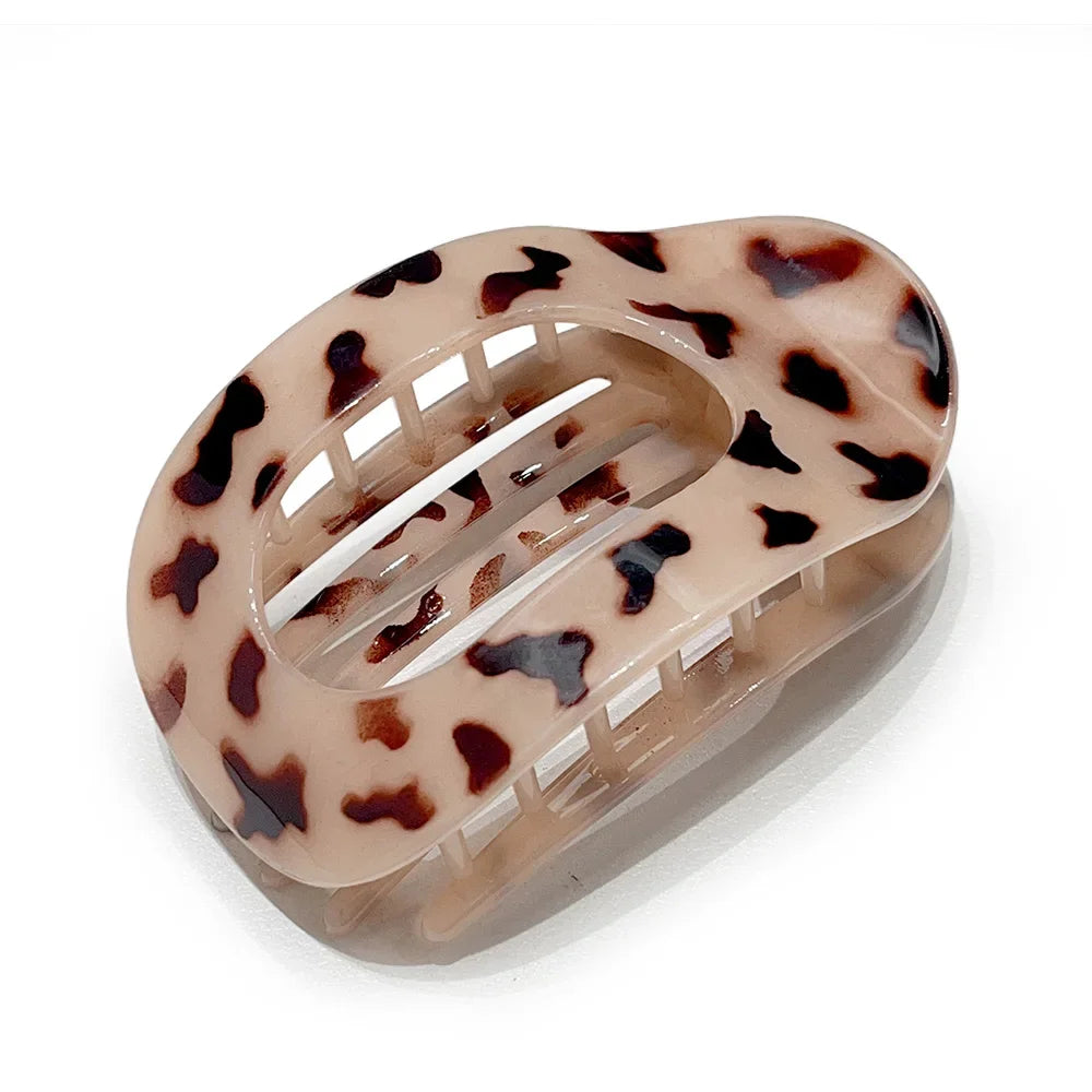 Κλιπ Μαλλιών Leopard Oval – Matte Acrylic Barrette