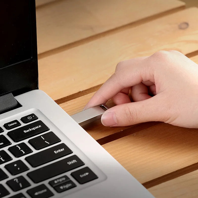 USB Flash Drive Μεταλλικό 3.0 – Γρήγορη Αποθήκευση σε Μικρό Μέγεθος