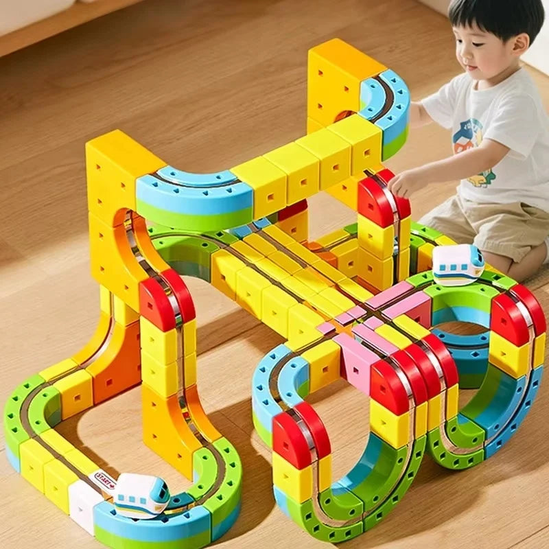 Εκπαιδευτικό Τρένο Montessori – Μάθηση χωρίς Οθόνες